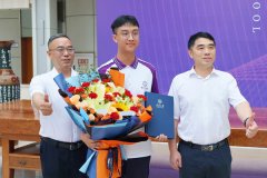 2024年沉庆高考第一份通知书送达